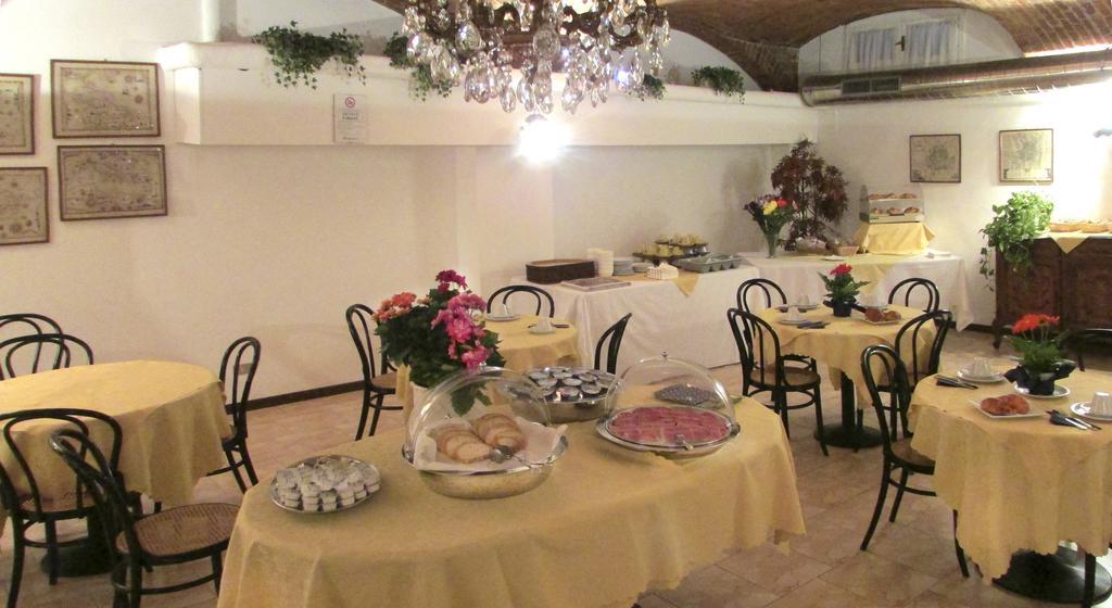 Hotel Johnny Milan Extérieur photo