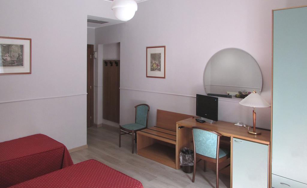 Hotel Johnny Milan Extérieur photo