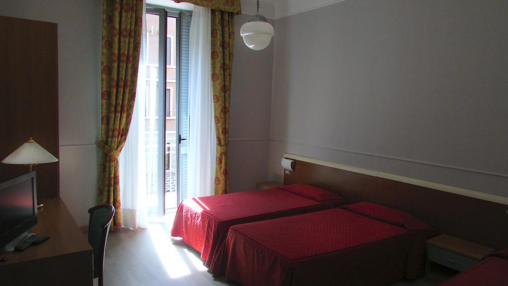 Hotel Johnny Milan Extérieur photo